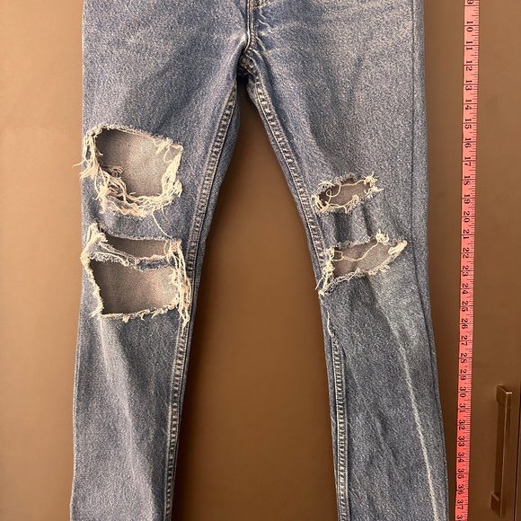 LEVI's Ripped Jeans - Picture 4 of 8